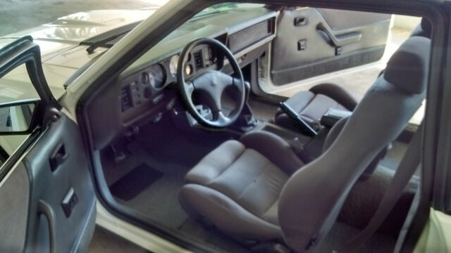 1986 Ford Mustang SVO - photo 8