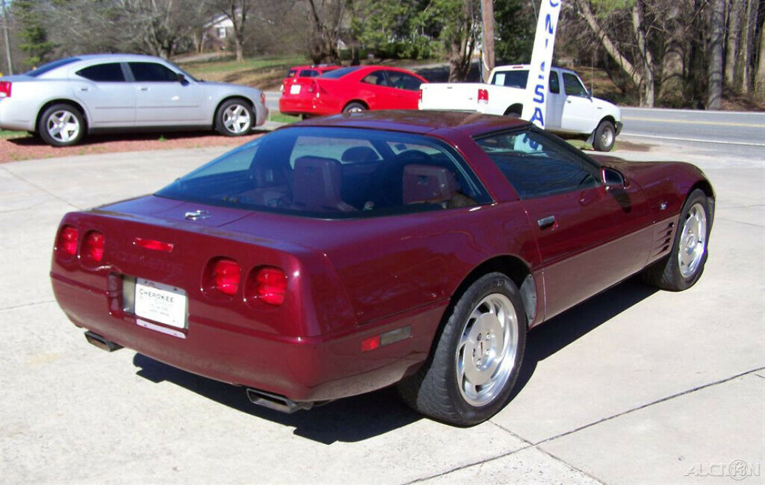 1993 Chevrolet Corvette 45K 40th ANNIVERSARY EDITION COUPE TARGA TOP ROOF BEAUTY - photo 3