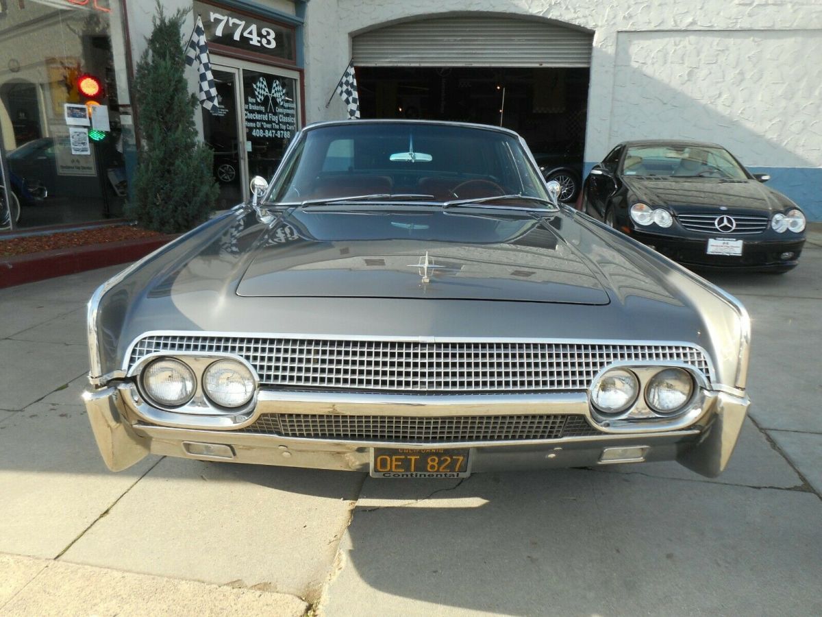 1961 Lincoln Continental - photo 2