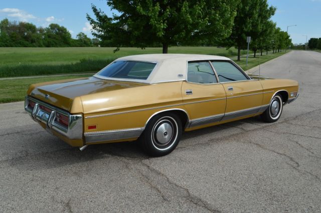 1972 Ford LTD - 4 door hardtop sedan - photo 10
