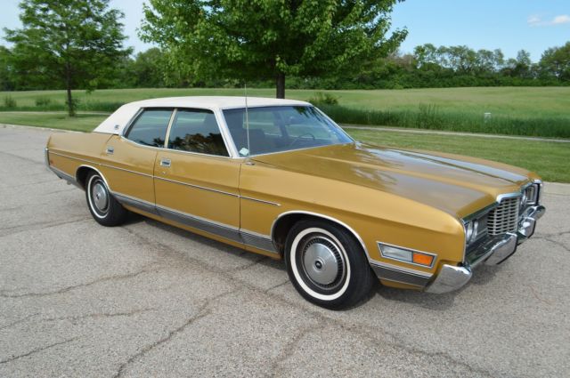 1972 Ford LTD - 4 door hardtop sedan - photo 2