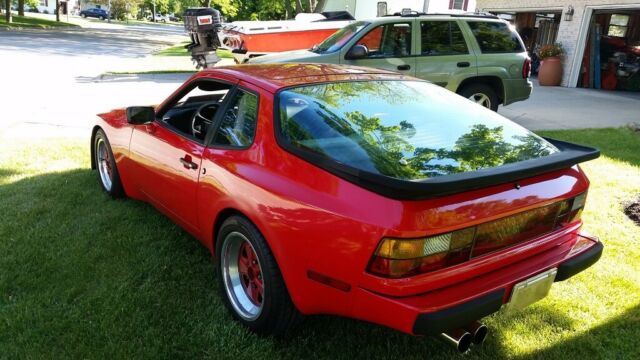 1985 Porsche 944 BASE - photo 2