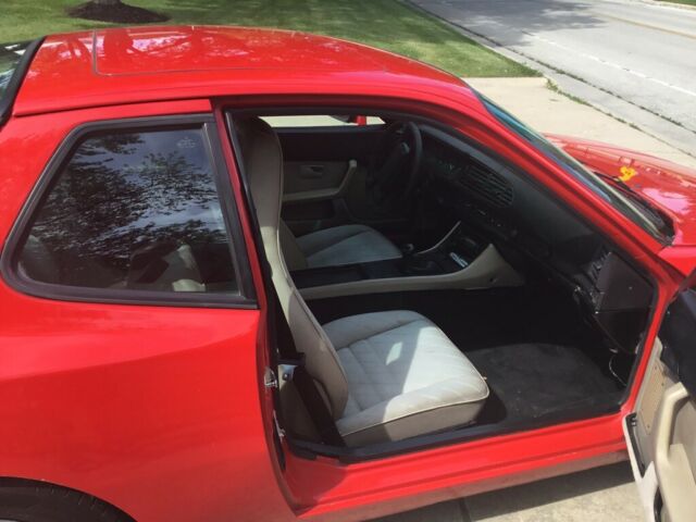 1985 Porsche 944 BASE - photo 4