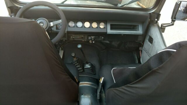 1992 Jeep Wrangler RENEGADE - photo 4