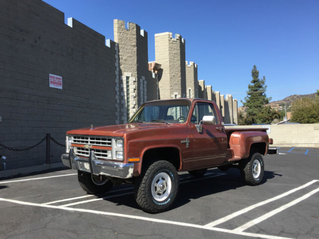 SUPER RARE Low mile 86 CHEVY K20 4X4 STEPSIDE LONG BED DIESEL SILVERADO 4 SPEED 1986 Chevrolet C/K Pickup 2500 SILVERADO