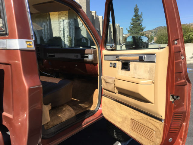 1986 Chevrolet C/K Pickup 2500 SILVERADO - photo 13