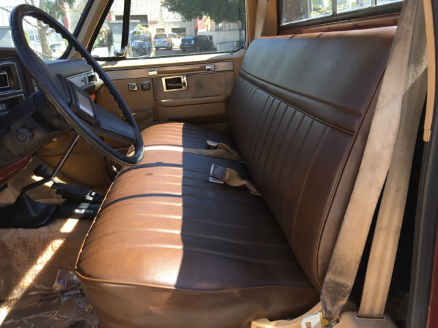 1986 Chevrolet C/K Pickup 2500 SILVERADO - photo 9