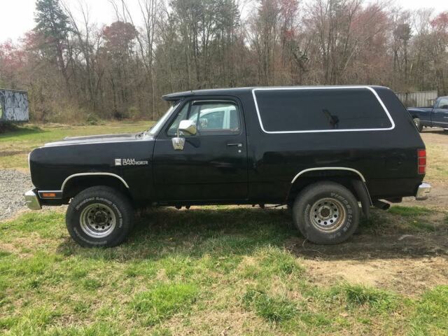 Super Rare Vintage Mopar SUV 5.9 Liter 360 v8 Auto 4x4 Bronco Eater! 1989 Dodge Ramcharger