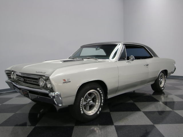 SUPER SLICK FRESH PAINT, 454CI BIG BLOCK, 4 SPEED MAN, GREAT COLOR COMBO, NICE! 1967 Chevrolet Chevelle