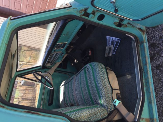 1968 Ford F-100 Custom cab - photo 11