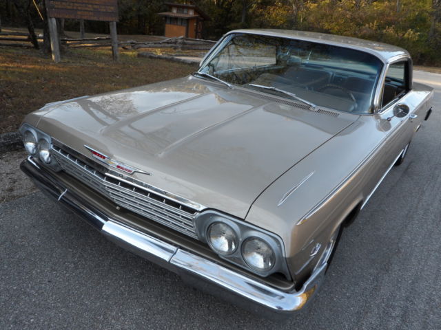 SUPER SPORT FOUR WHEEL POWER DISC BRAKES FACTORY AIR CONDITIONING POWER STEERING 1962 Chevrolet Impala SUPER SPORT