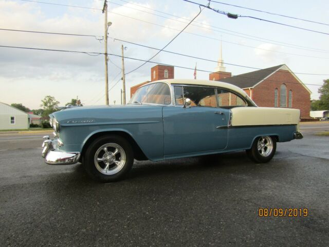 Super straight! Nice! clean! look at underneath!! GM crate engine-350 turbo~L@@k 1955 Chevrolet Bel Air/150/210 IVORY