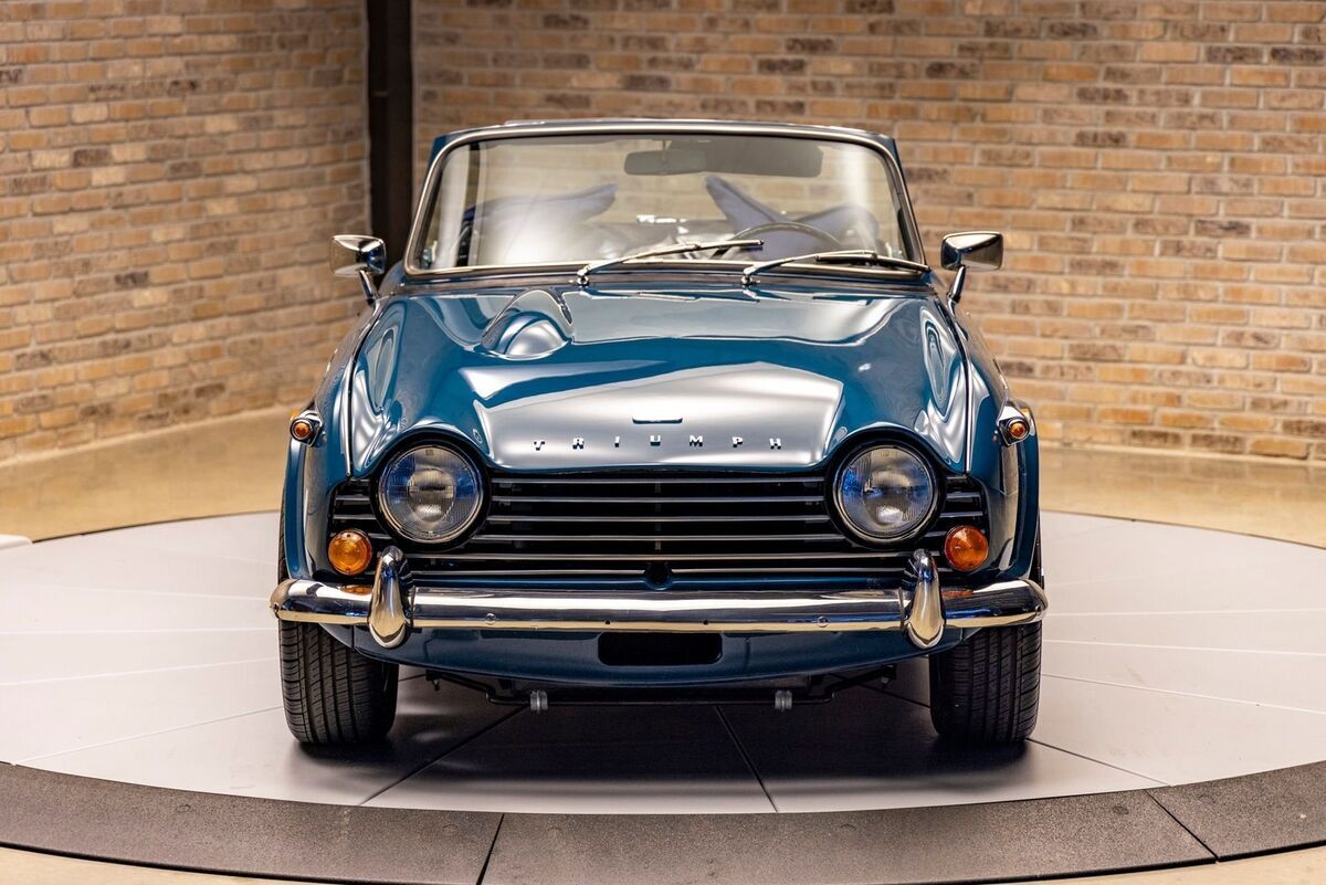 1968 Triumph TR250 - photo 2