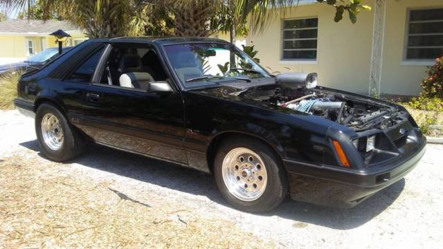 1985 Ford Mustang GT - photo 3