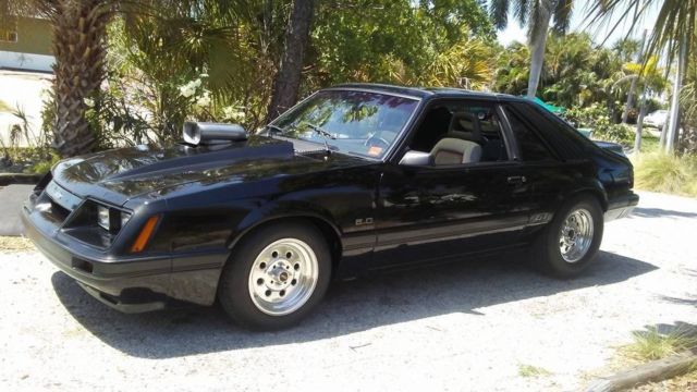 1985 Ford Mustang GT - photo 4