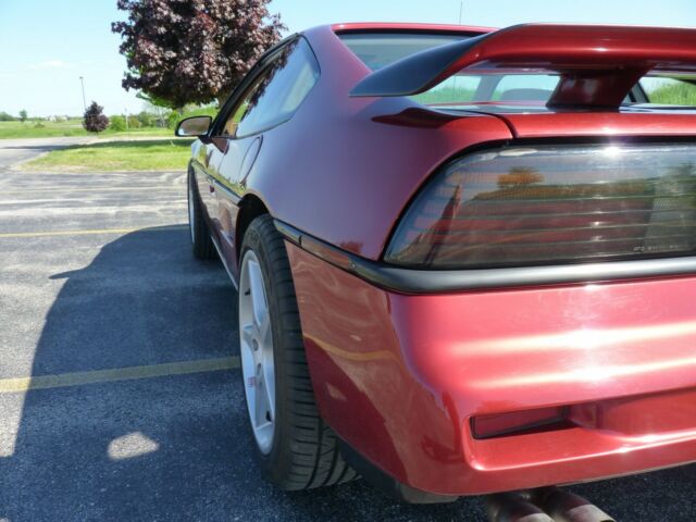 1988 Pontiac Fiero - photo 5