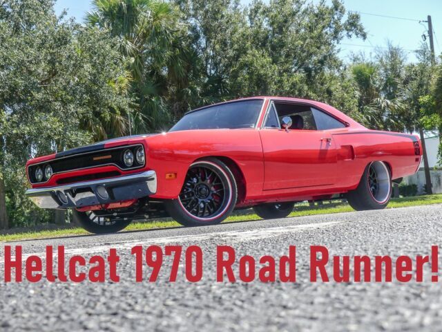 Supercharged Hellcat 6.2 Liter V8. 707 horsepower. Wilwood 4-wheel disc. A/C. 1970 Plymouth Road Runner Hellcat Powered Restomod
