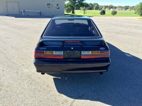 1993 Ford Mustang SVT Cobra - photo 4
