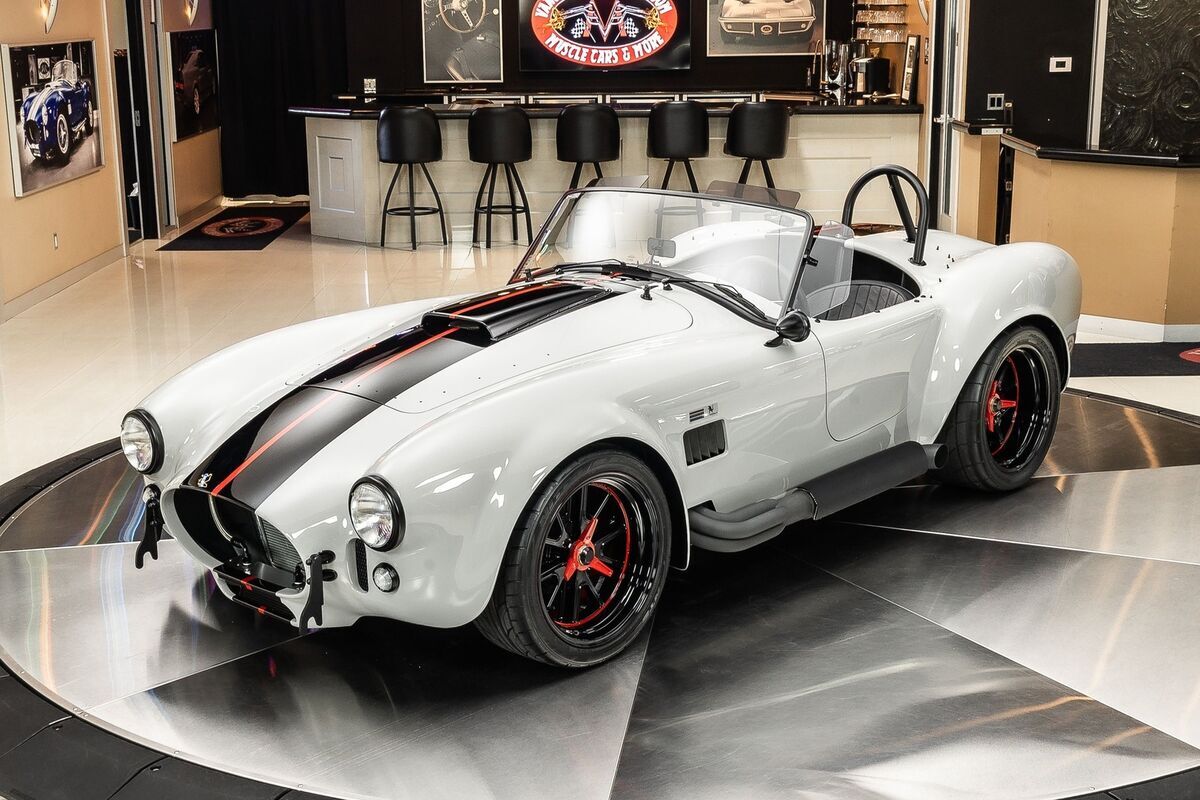 1965 Shelby Cobra Superformance - photo 5