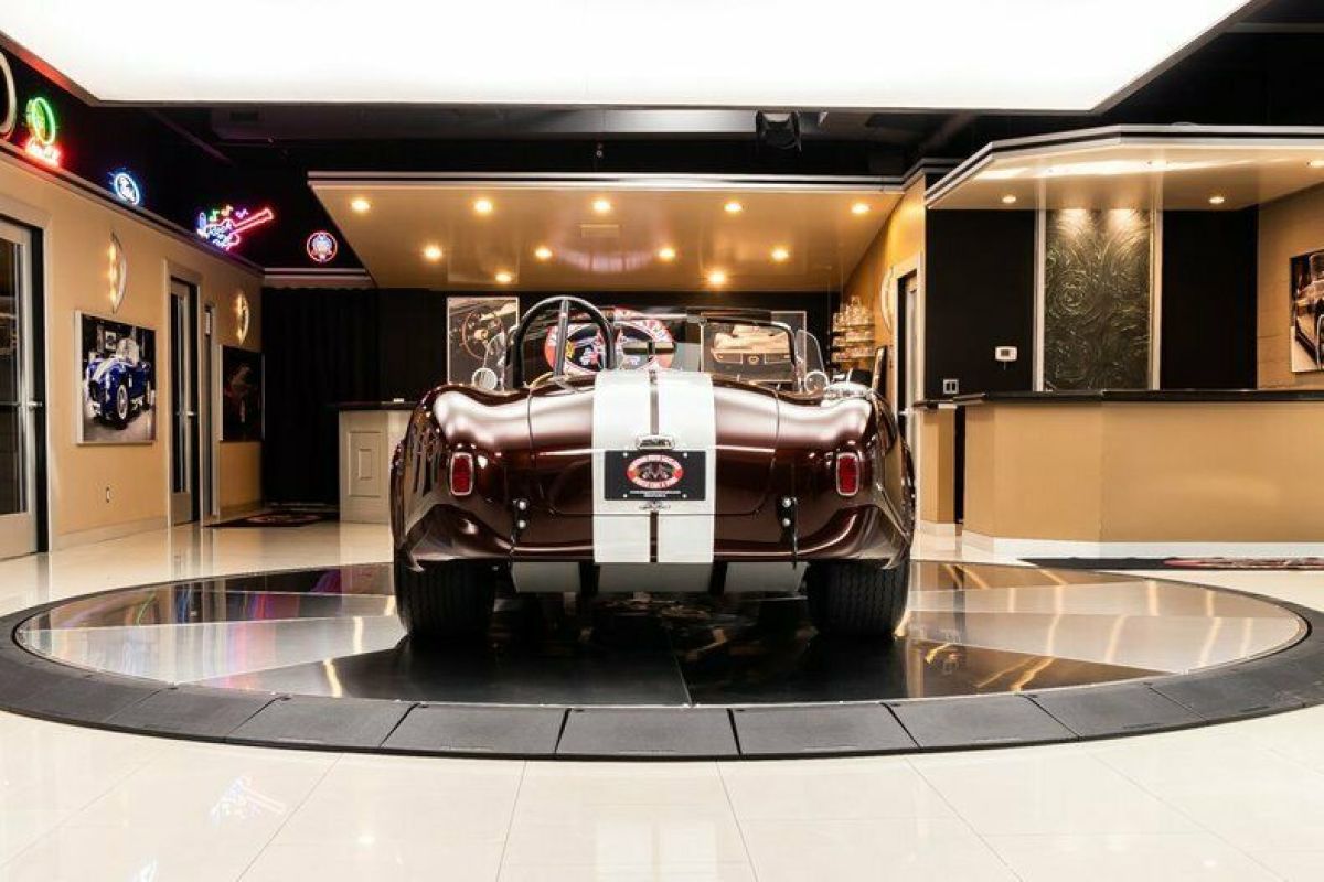 1965 Shelby Cobra Superformance - photo 13