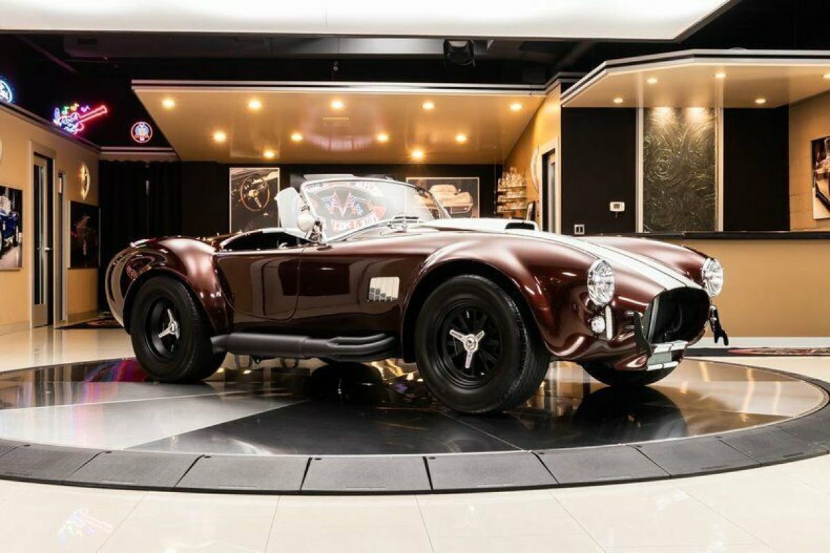 1965 Shelby Cobra Superformance - photo 8