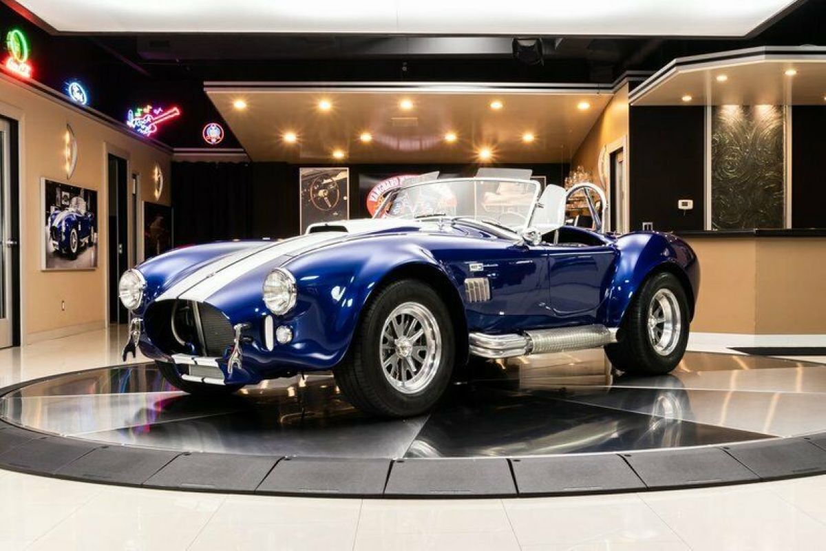 Superformance Cobra! Ford 351W Crate V8, Tremec 5-Speed Manual, Factory Built 1965 Shelby Cobra Superformance