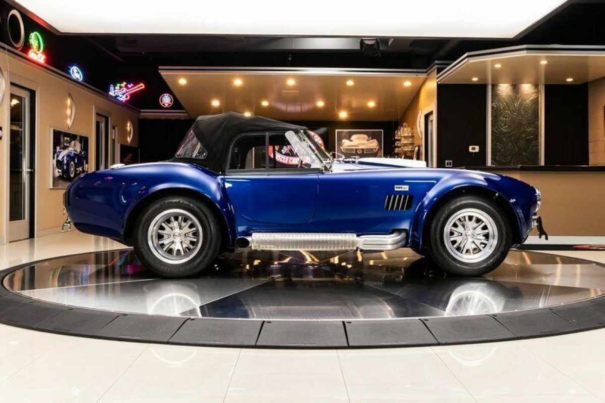 1965 Shelby Cobra Superformance - photo 13
