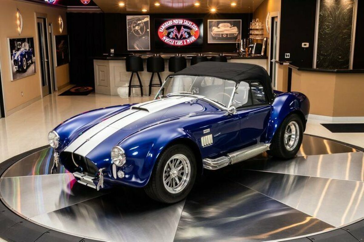 1965 Shelby Cobra Superformance - photo 7