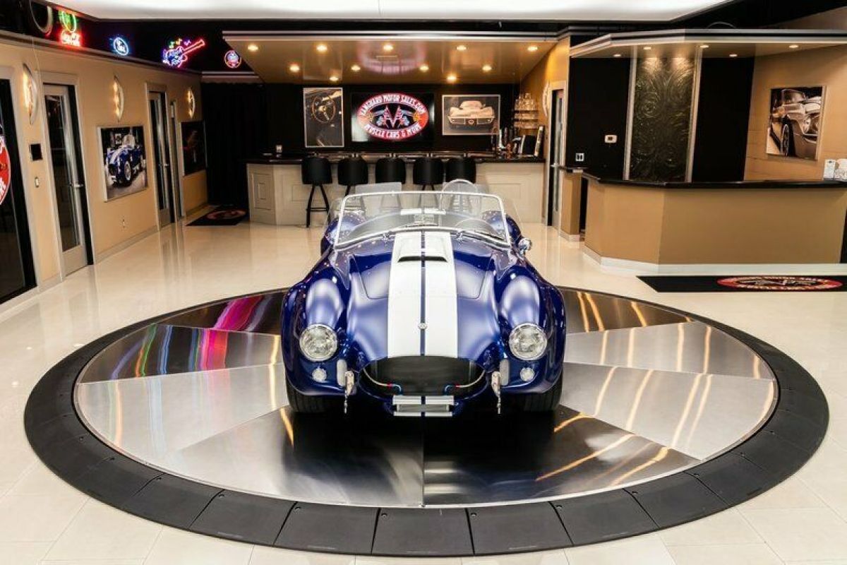 1965 Shelby Cobra Superformance - photo 9