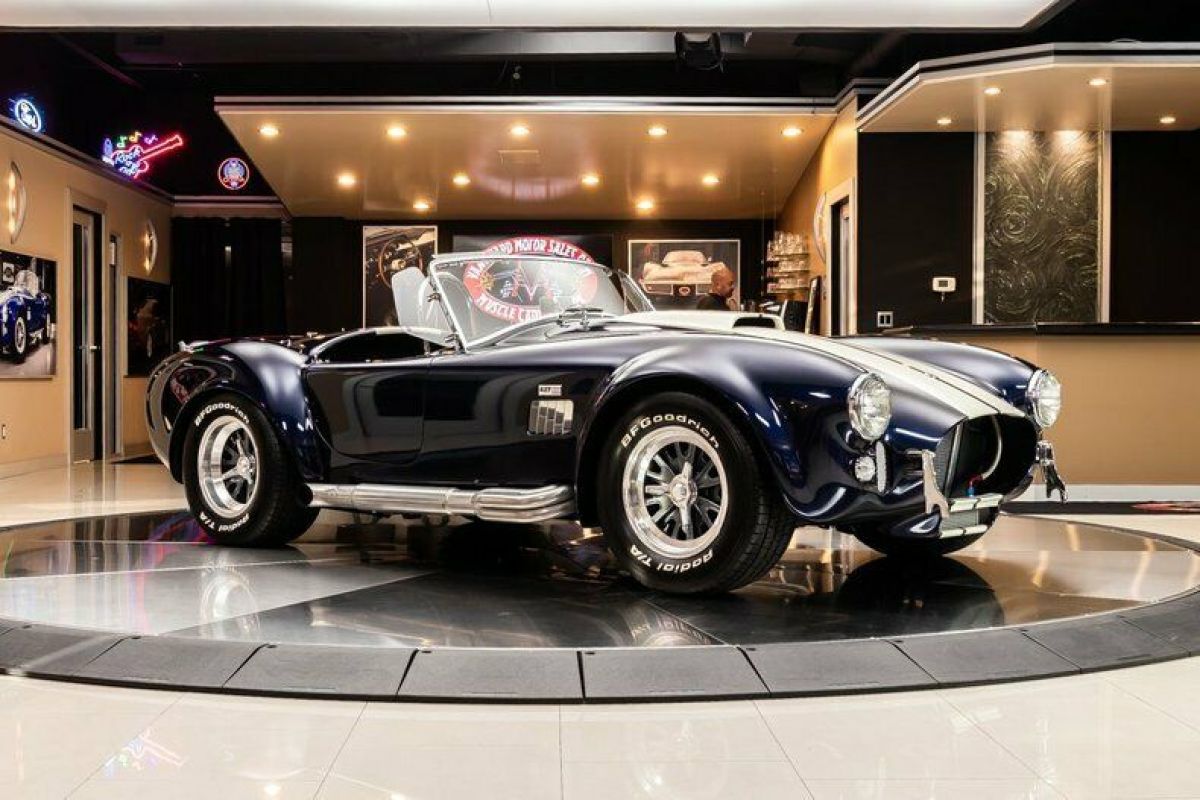 1965 Shelby Cobra Superformance - photo 9