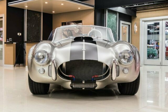 1965 Shelby Cobra Superformance - photo 8