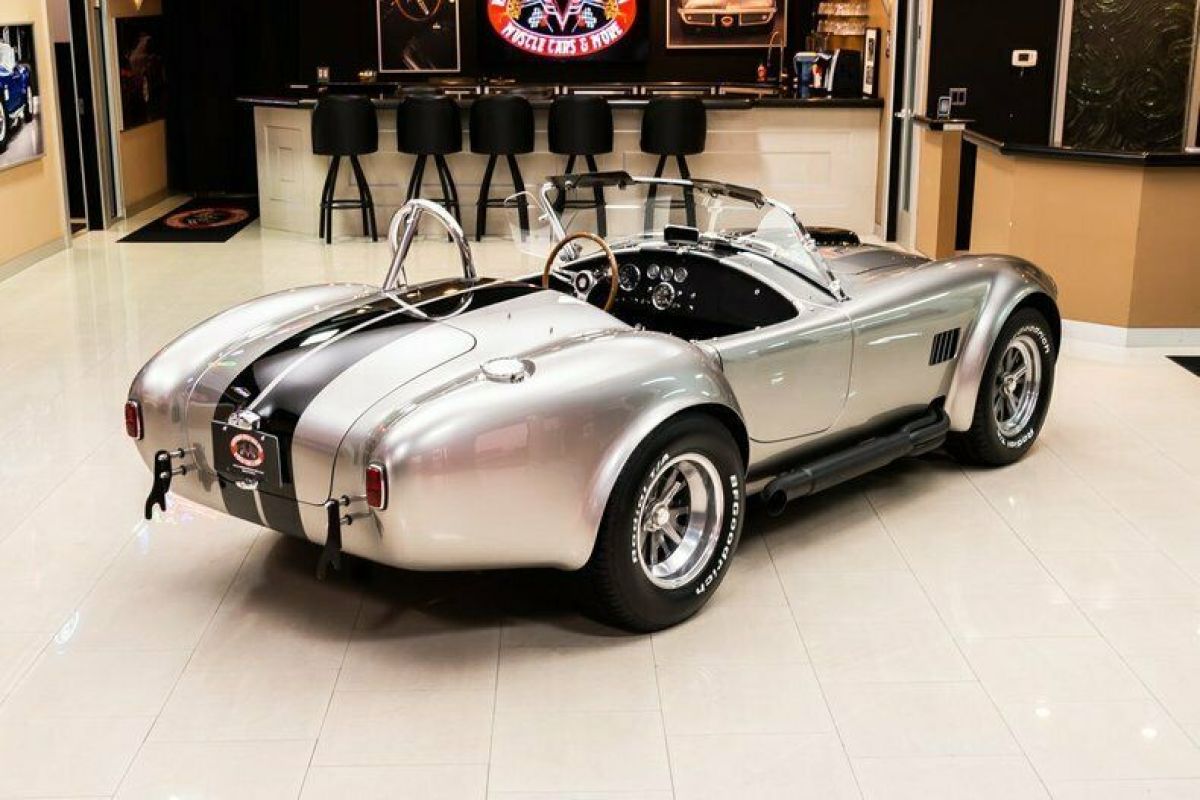 1965 Shelby Cobra Superformance - photo 12