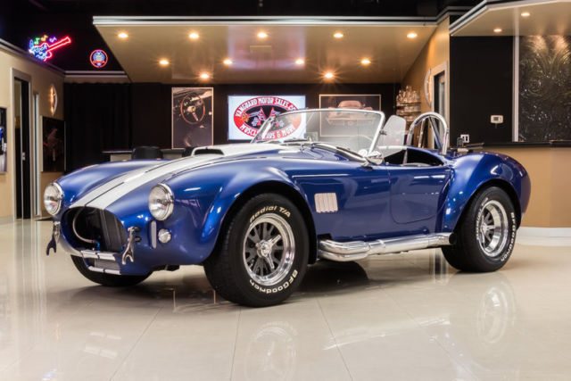 Superformance! Ford 302ci HiPo V8, Tremec TKO 5-Speed Manual, IRS, Low Miles! 1965 Shelby Cobra Superformance