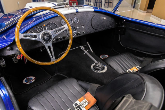 1965 Shelby Cobra Superformance - photo 2