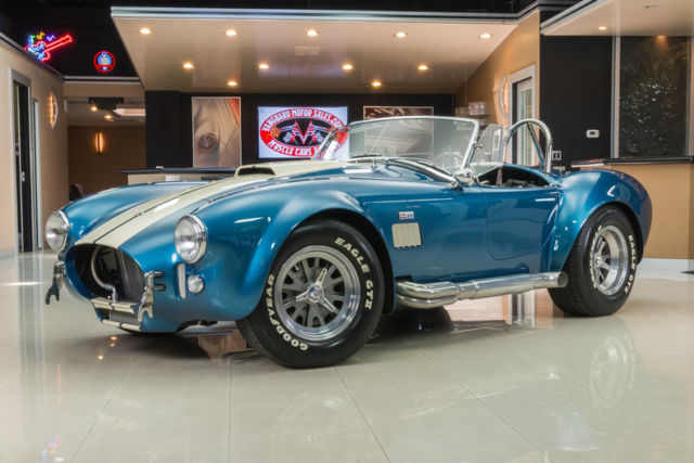 Superformance! Ford 351ci Windsor V8, Tremec TKO 5-speed, Wilwood Disc & More! 1965 Shelby Cobra Superformance
