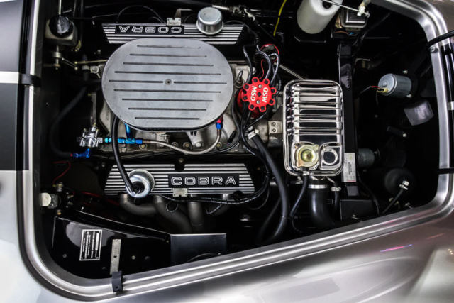 1965 Shelby Cobra Superformance - photo 3