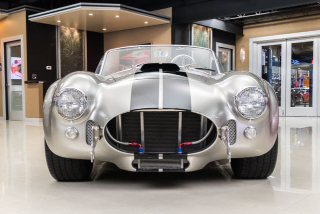 1965 Shelby Cobra Superformance - photo 8