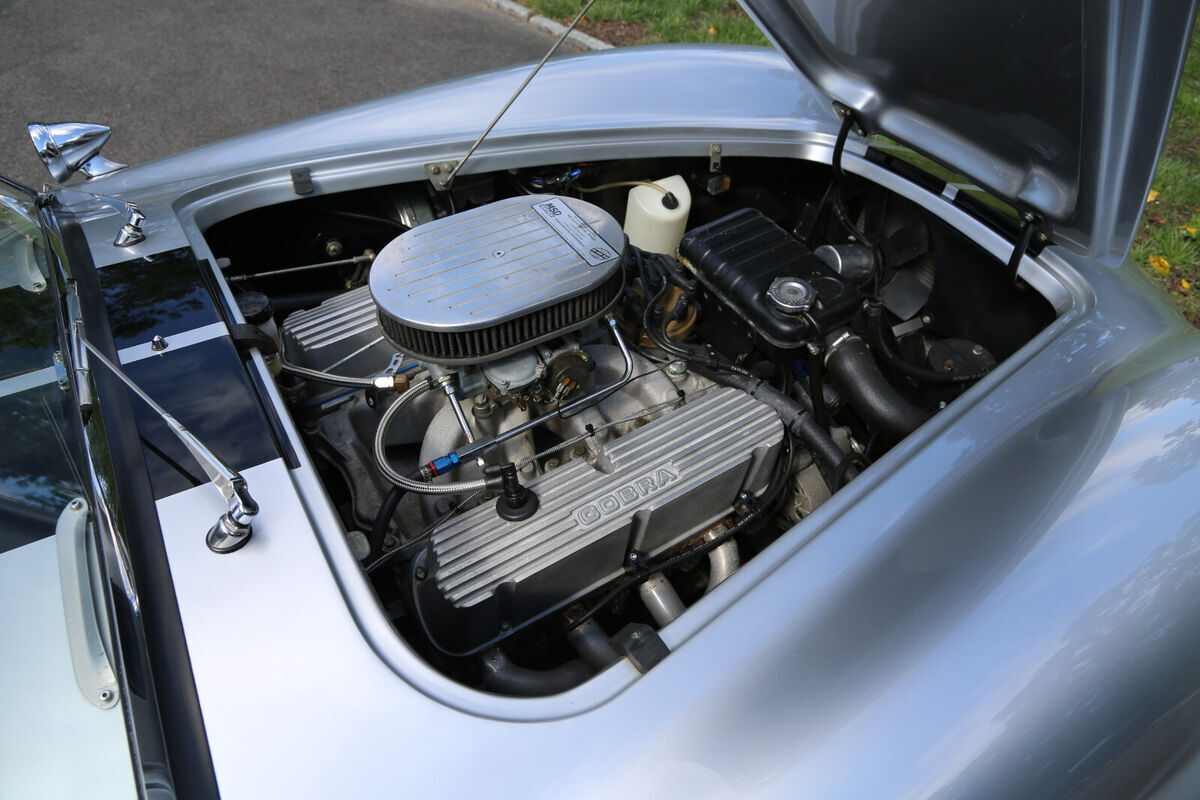 1965 Shelby Cobra Superformance - photo 8