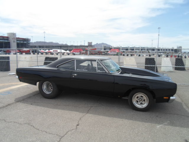 superstock race car,altered wheel base converted to street,registered,pro-street 1969 Plymouth Road Runner Tribute