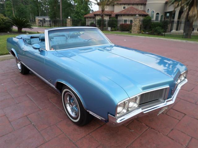 Supreme: Rocket 350, Auto, PS/PB, Pwr Top, Factory A/C, Nat. 1st Place Winner! 1970 Oldsmobile Cutlass FREE SHIPPING!