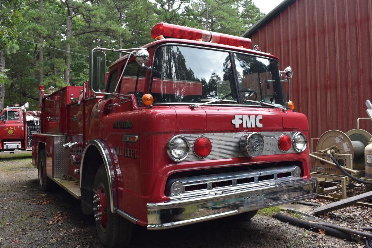 Surplus Fire Truck. Has not been started in several years. Will need work 1983 Ford Other
