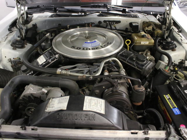1985 Lincoln Mark VII LSC - photo 3