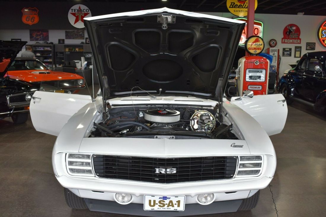 1969 Chevrolet Camaro RS - photo 10