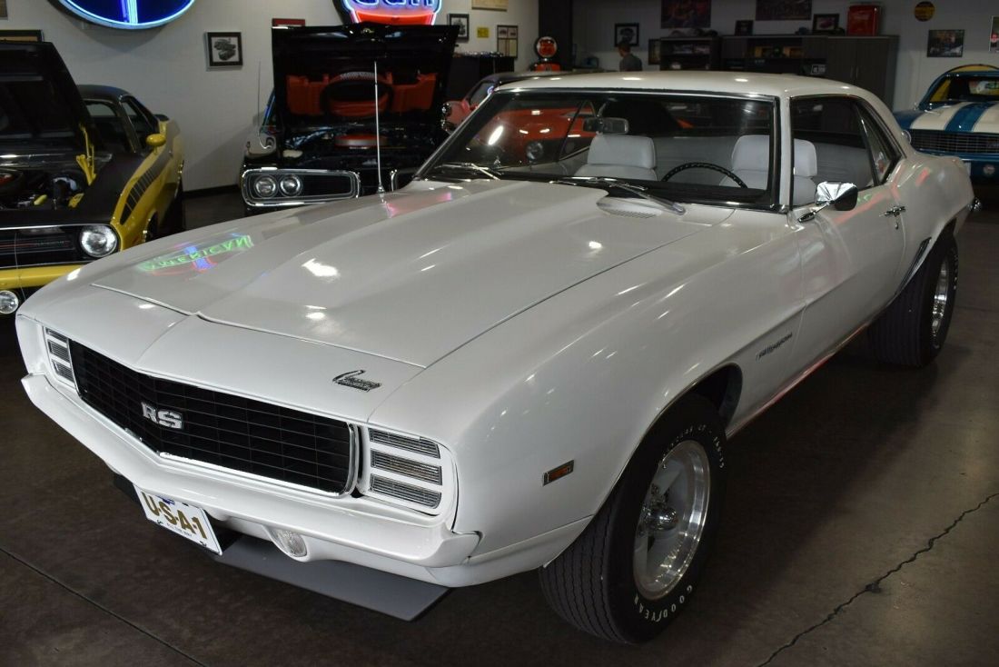 1969 Chevrolet Camaro RS - photo 4