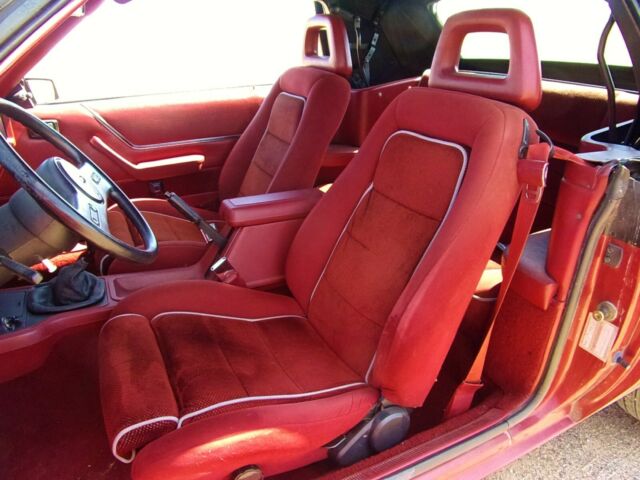 1986 Ford Mustang GT - photo 12