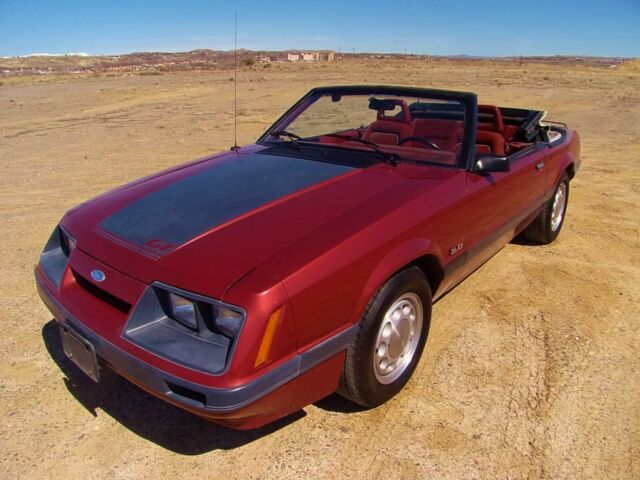 1986 Ford Mustang GT - photo 2