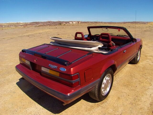 1986 Ford Mustang GT - photo 6