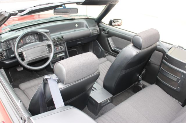 1990 Ford Mustang GT - photo 12