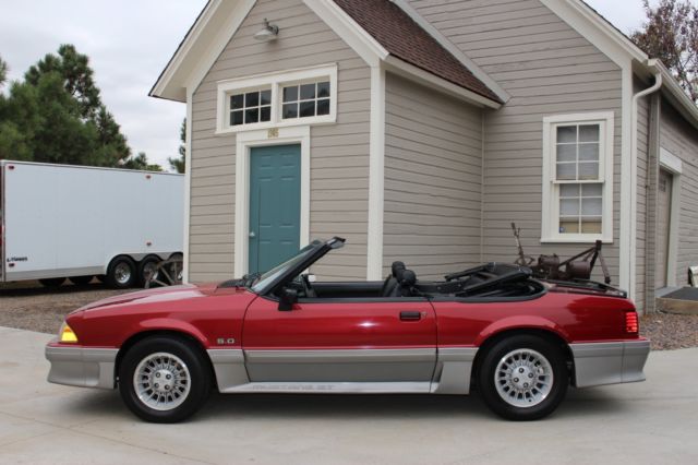 1990 Ford Mustang GT - photo 2