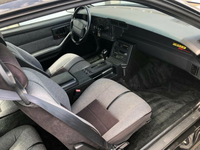 1992 Chevrolet Camaro Z28 25th Anniversary - photo 13